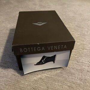 Bottega Veneta shoes.  Barely worn. Size 8.5.